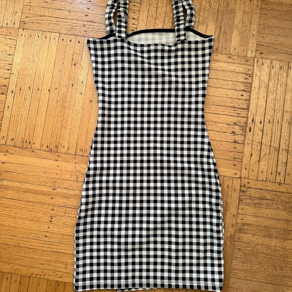 EUC Mini checkered dress - Picture 2 of 3